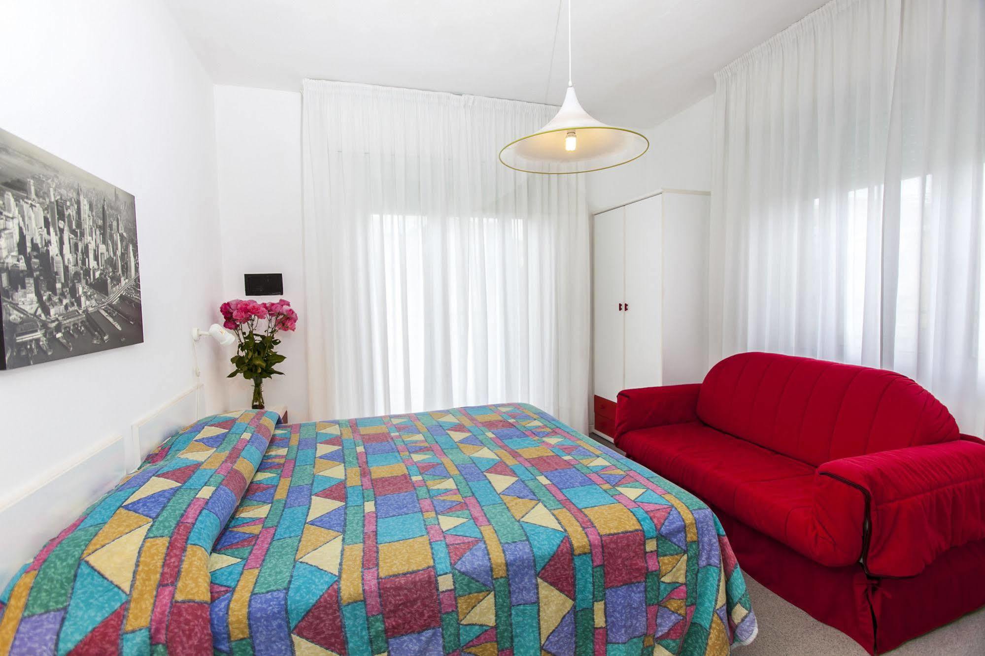 Hotel Wally Jesolo Extérieur photo